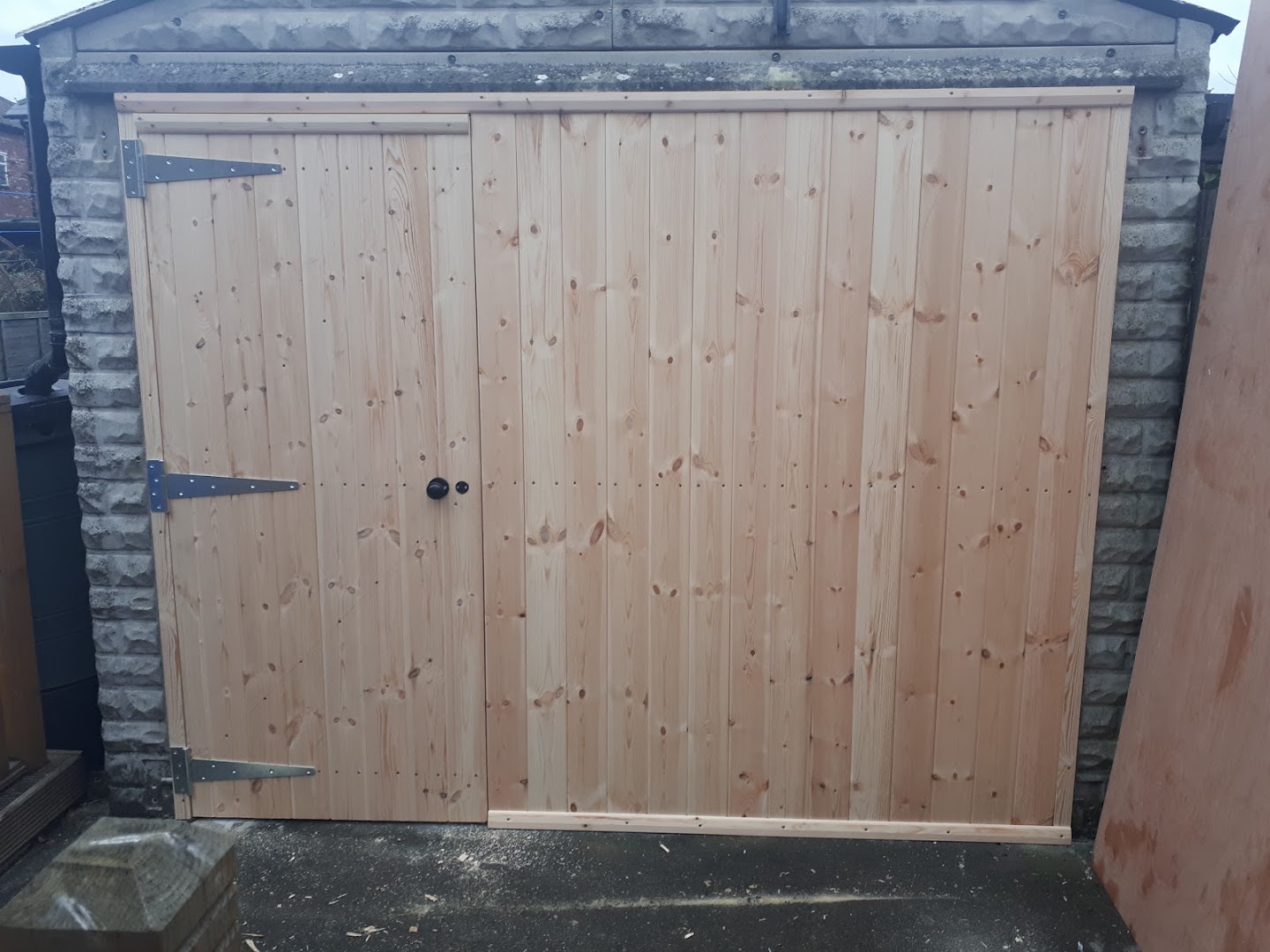 Jon The Handyman - Property Maintenance & Home Improvements — Photos 2